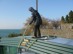 The structure of the cover can easily bear the weight of a person